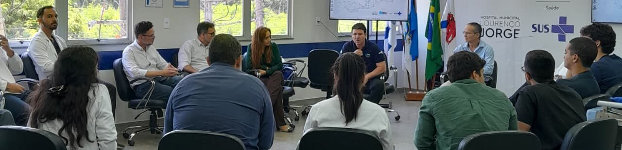 Reunião da Equipe Médica e Residentes do Serviço da Cirurgia Geral