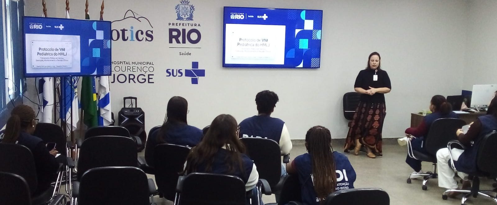 Treinamento sobre Ventilação Não Invasiva para profissionais do HMLJ.